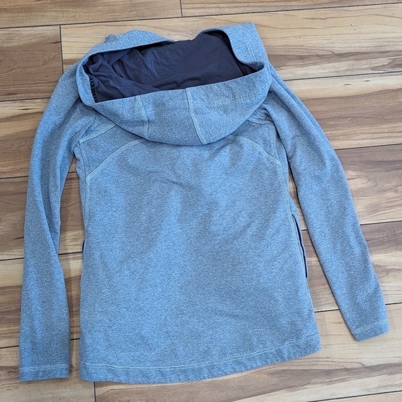 Lululemon Awareness Wrap [10] - Picture 3 of 9